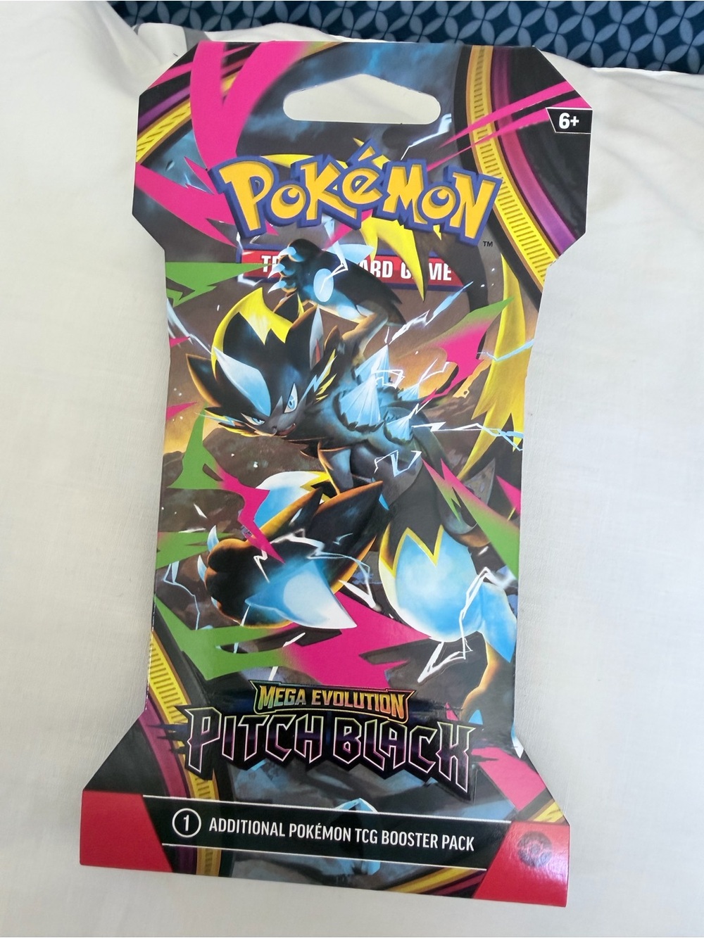 Pokémon TCG Mega Evolution Pitch Black Booster Pack - Black & Blue